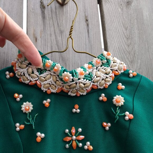 Vintage 60s Dress "Fashion Centre" Green Beaded Daisy 32"B 29"W - Picture 2 of 16